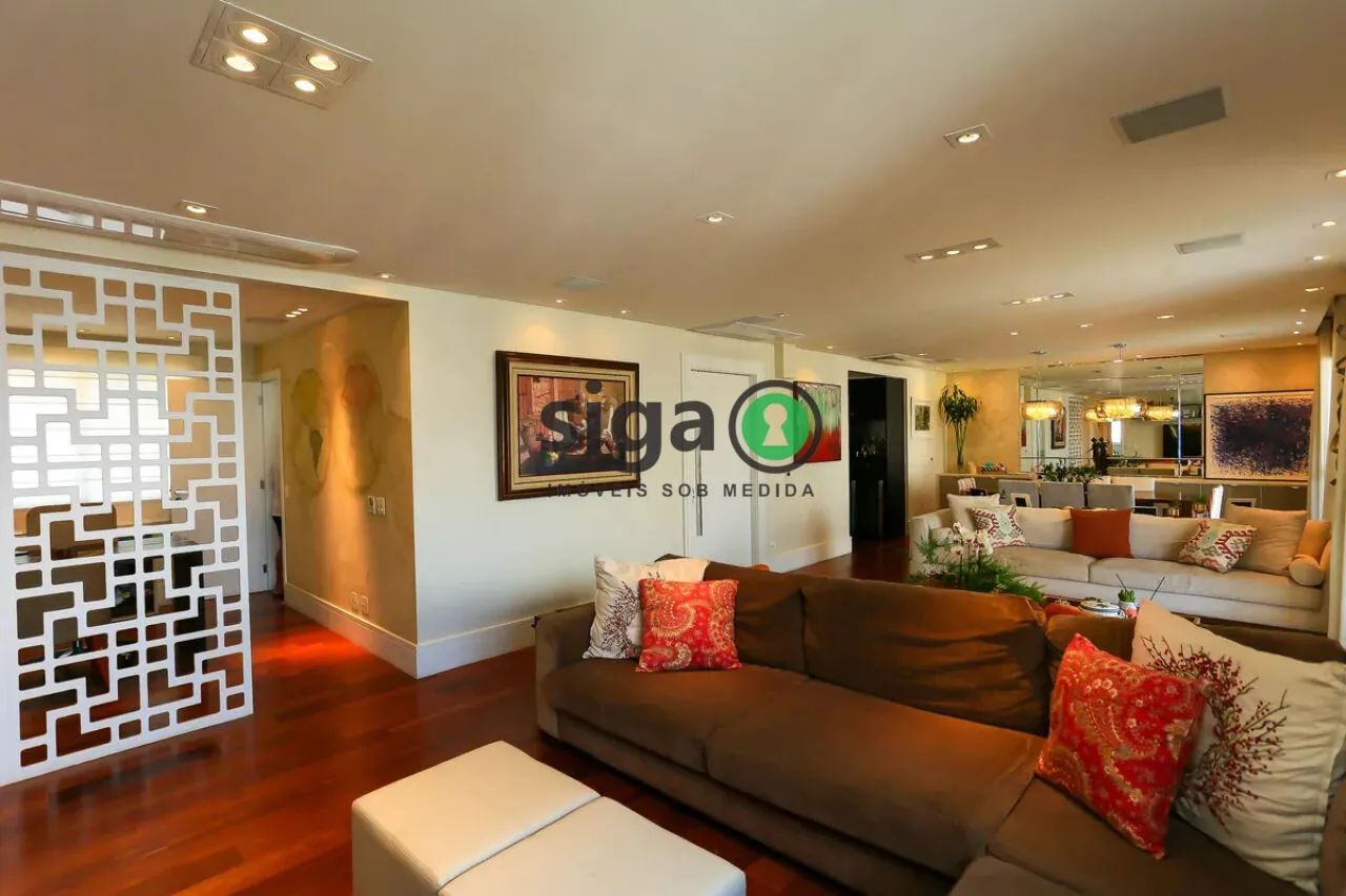 Imagem Apartamento de 223 metros com 3 quartos e 4 vagas