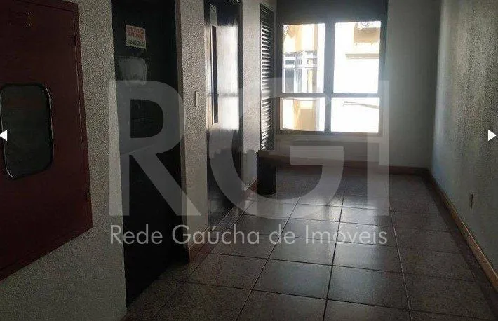 Imagem Conjunto/Sala para Venda - 36.97m², 0 dormitórios, 1 vaga - Menino Deus