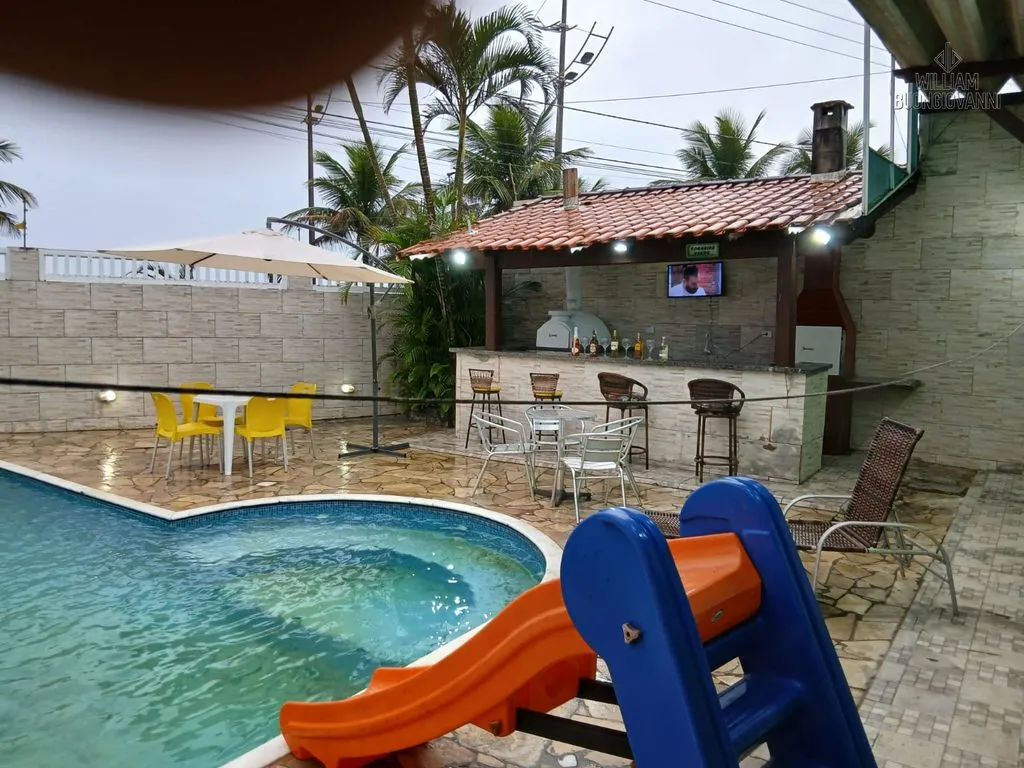 Imagem Casa 4 dormitórios sendo 1 suíte no bairro SOLEMAR