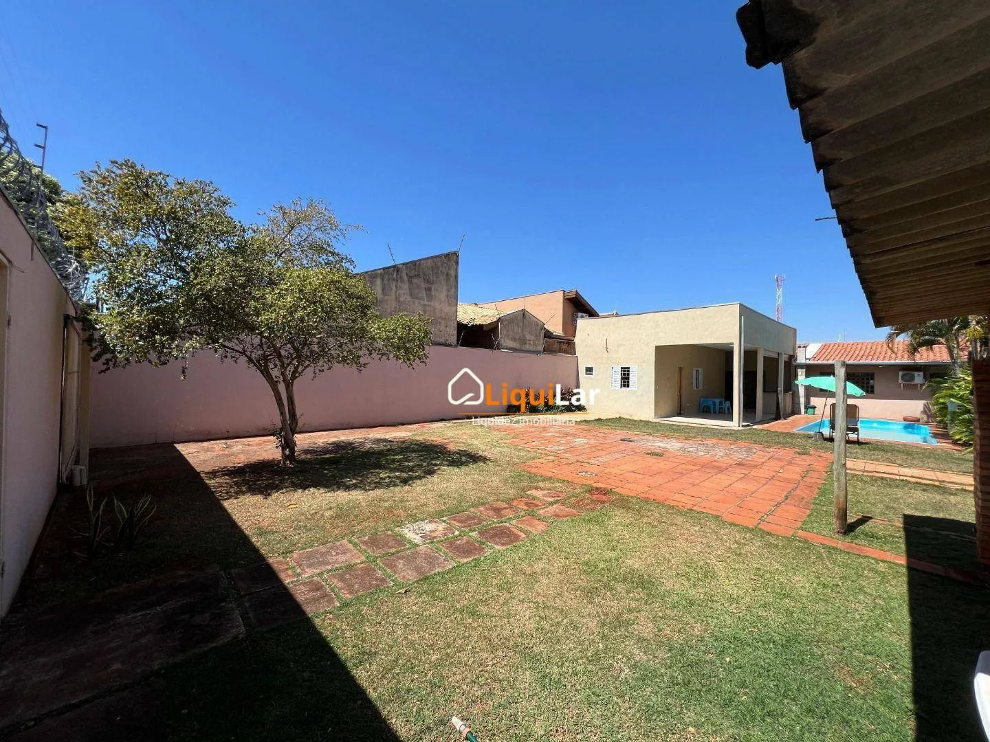 Imagem Casa para Locação na Vila Célia com 3 Suítes, Piscina e Varanda Gourmet.