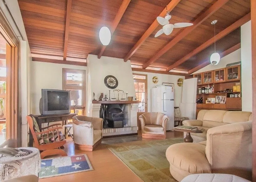 Imagem Vende-se cobertura com 3 quartos (1 suíte), 315 m², 2 vagas - Bela Vista