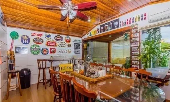 Imagem Casa com 7 Quartos e 6 vagas à Venda, 470 m² no Bairro Petrópolis