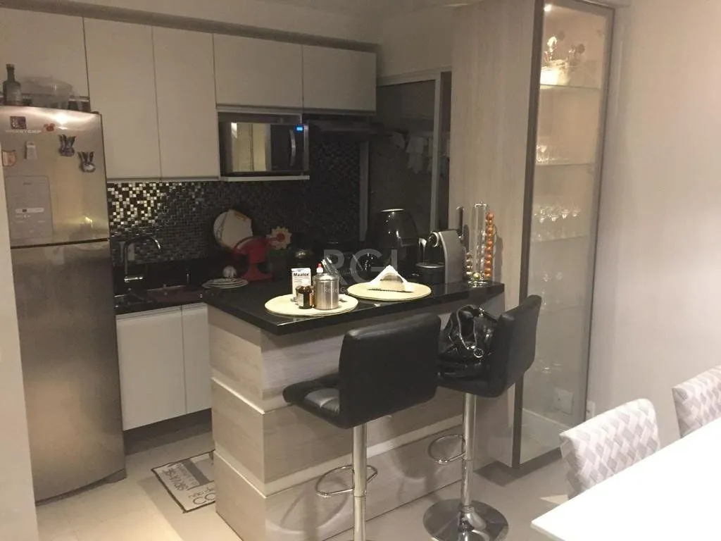 Imagem Apartamento para Venda - 63.56m², 2 dormitórios, sendo 1 suites, 1 vaga - Cristal