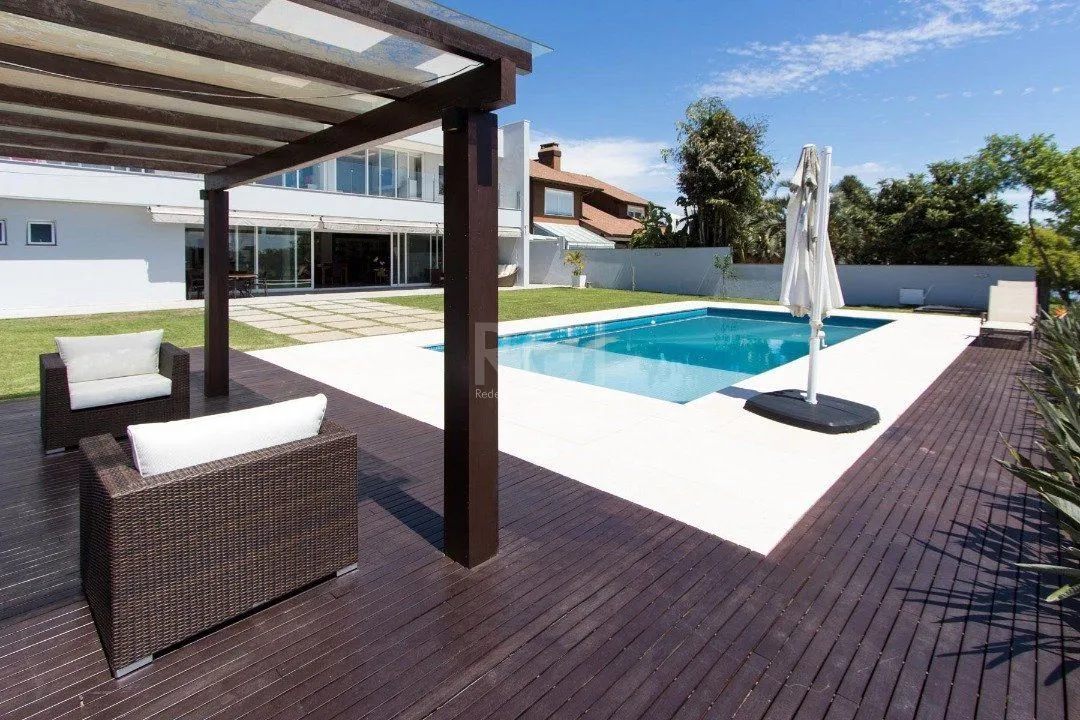 Imagem Casa Condominio para Venda - 707.4m², 6 dormitórios, sendo 6 suites, 4 vagas - Terra Ville