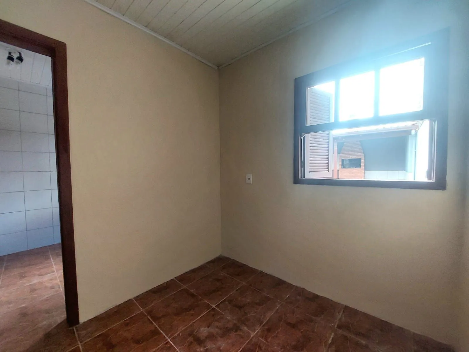 Imagem Casa mobiliada dois dormitórios e vaga no bairro Hipica.