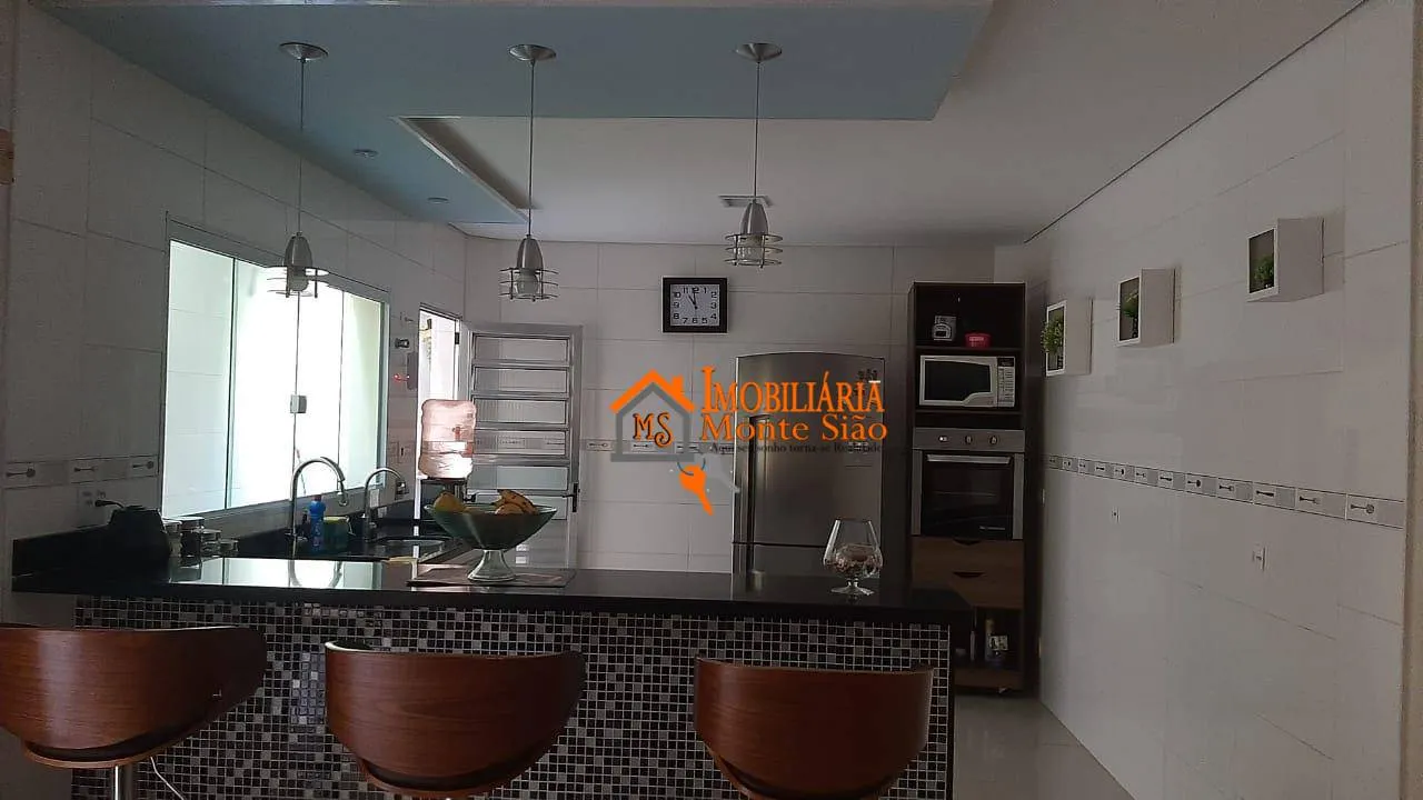 Imagem Sobrado com 3 dormitórios à venda, 177 m² por R$ 550.000,00 - Jardim Maria Clara - Guarulhos/SP