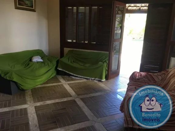 Imagem Vendo casa bem localizada em Porto Seguro Village II