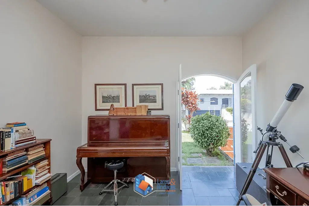 Imagem Casa à venda 4 Quartos 2 Suites 6 Vagas 295M² Real Parque São Paulo - SP