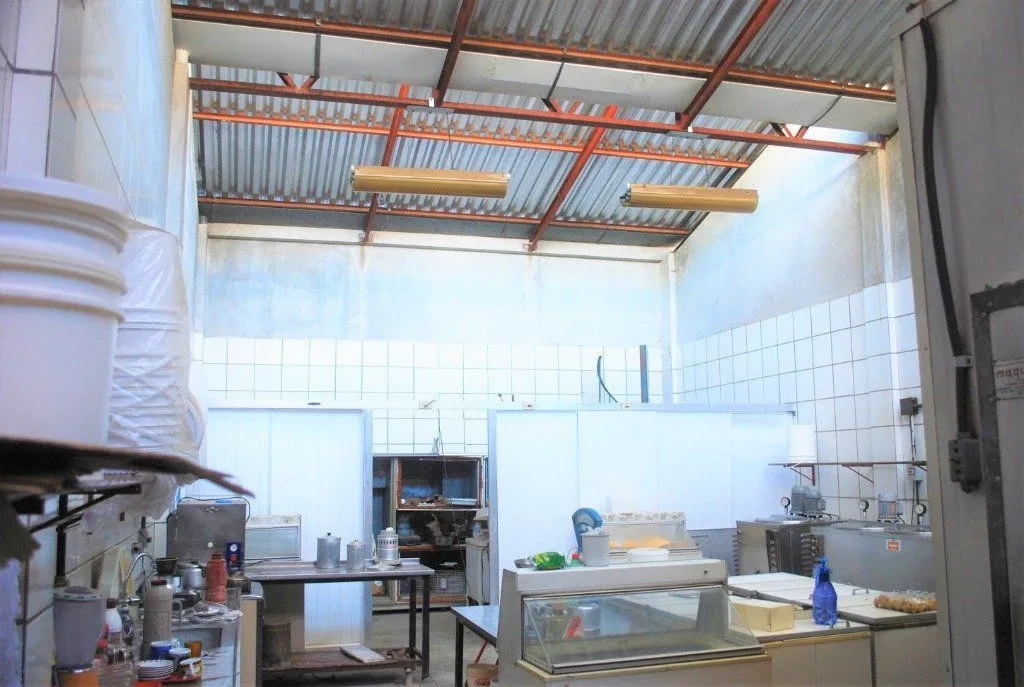 Imagem Casa Comercial para Venda - 180m², 0 dormitórios, Floresta