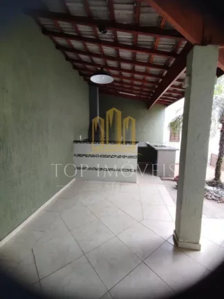 Imagem Oportunidade no Vila Branca! Apresentamos uma belíssima casa em condomínio fechado que une conforto, segurança e praticidade em um só lugar.