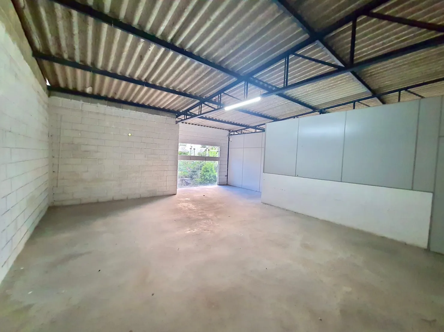 Imagem Comercial para Locação 832M², Moreira César, Pindamonhangaba - SP