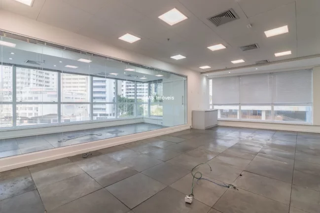 Imagem Conjunto comercial com 296m² no Butantã.