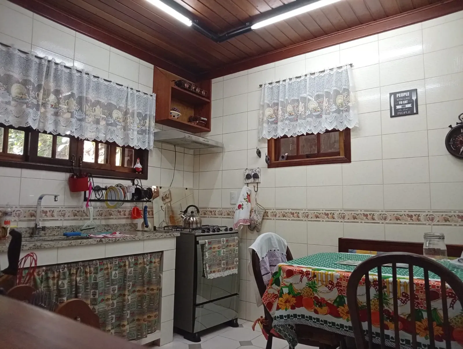 Imagem Sítio à Venda ou Locação, 502 m² em  - 