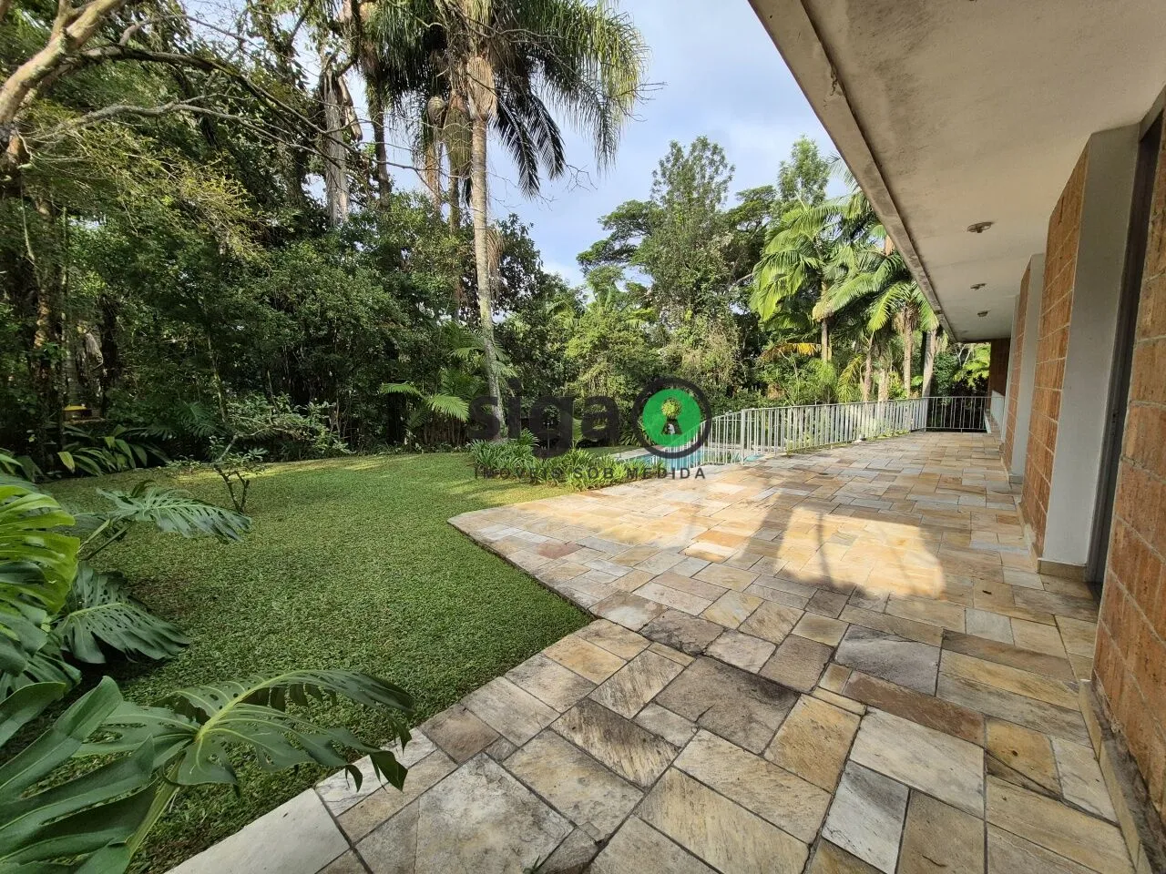 Imagem Casa a Venda no Retiro Morumbi com 4 quartos