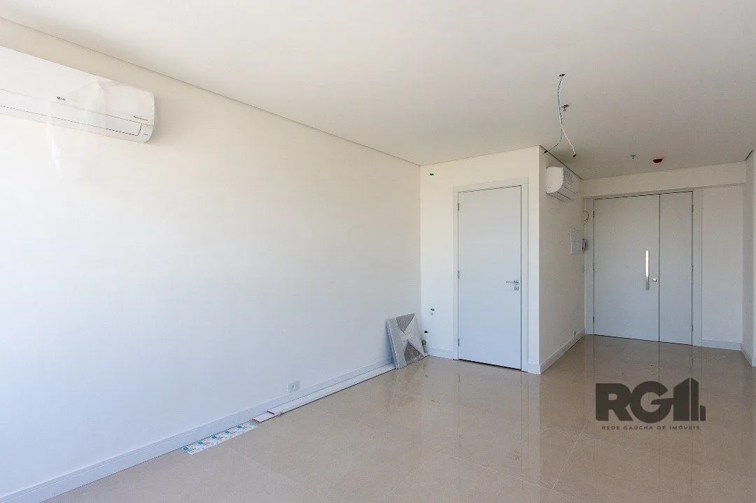 Imagem Sala comercial no Shopping Pontal | 28,69m2 Privativos | 20º andar