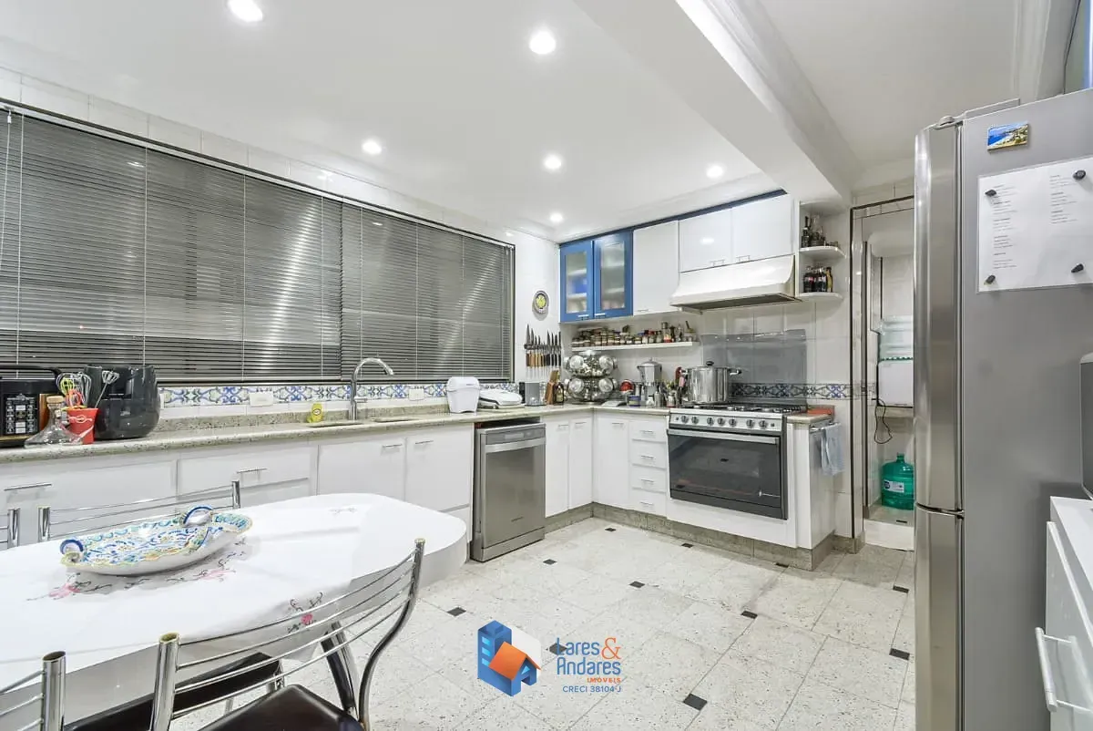 Imagem Casa para venda em Jardim da Glória com 3 quartos, sendo 3 suítes, 215m²