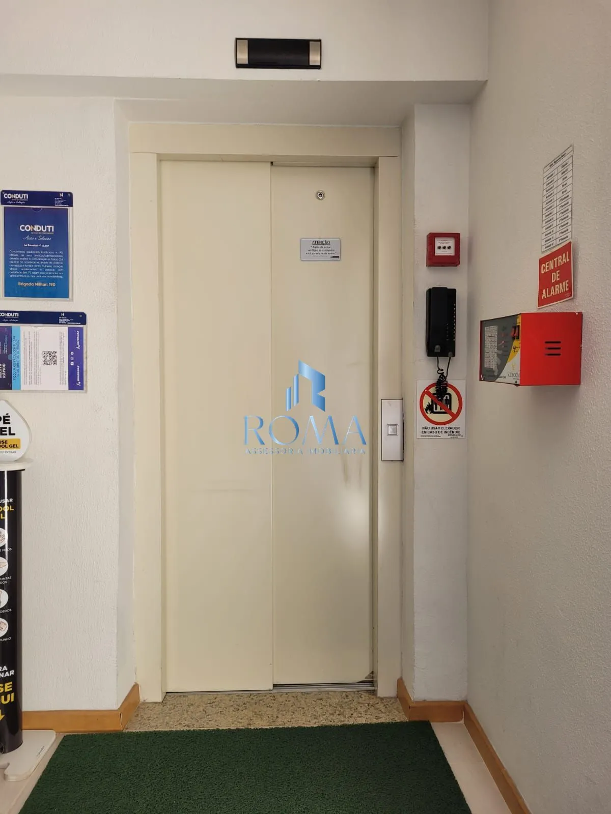 Imagem Apartamento 2 dormitórios à venda Centro Santa Maria/RS