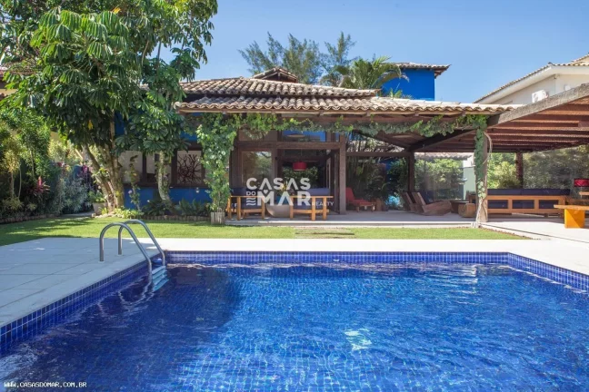 Imagem Casa de Luxo Frente Mar em Condomínio Exclusivo em Vila Luiza, Búzios-RJ - 4 Quartos, 4 Suítes, 5 Banheiros, 3 Vagas de Garagem!