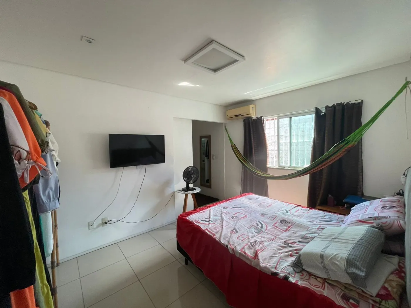 Imagem Casa para Venda em Fortaleza, Parque Dois Irmãos, 6 dormitórios, 3 suítes, 2 banheiros, 2 vagas