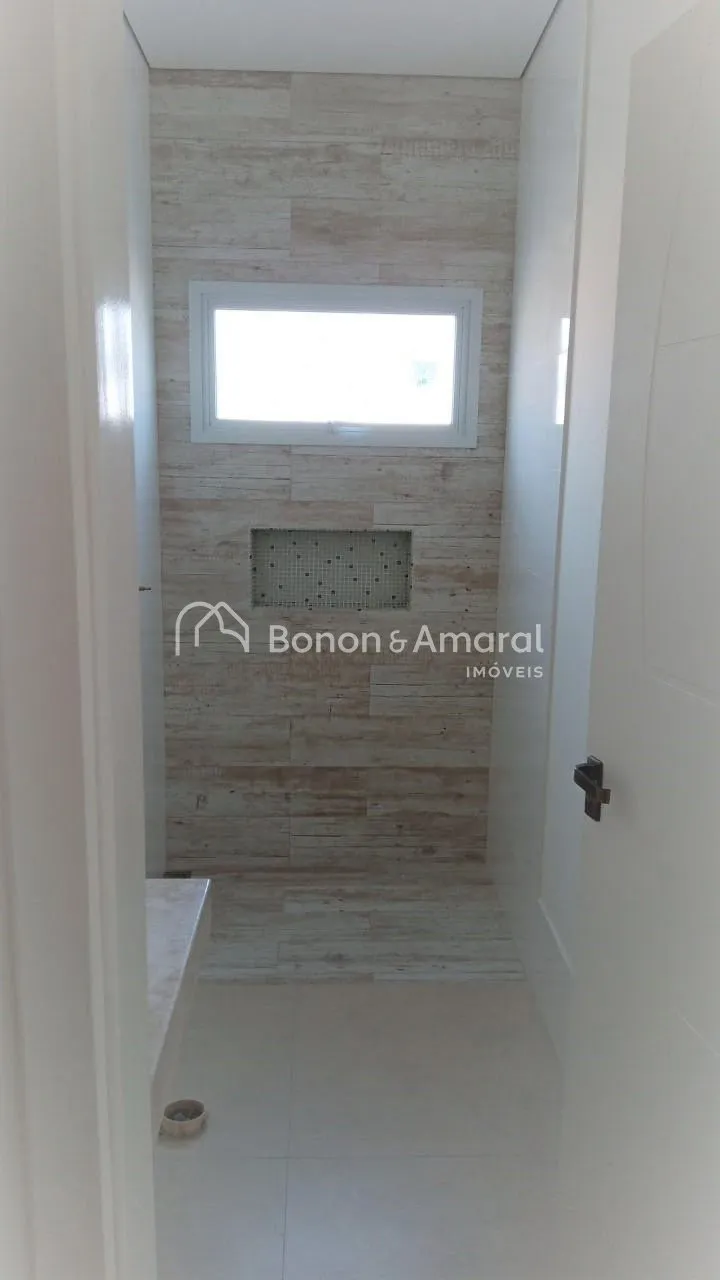 Imagem Casa à venda no Parque Jambeiro, 3 quartos, 1 suíte