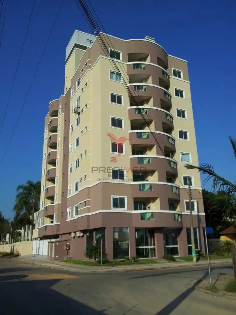 Imagem Ampla Sala Térrea com 130m² no Edifício Dom Henrique. Camboriú
