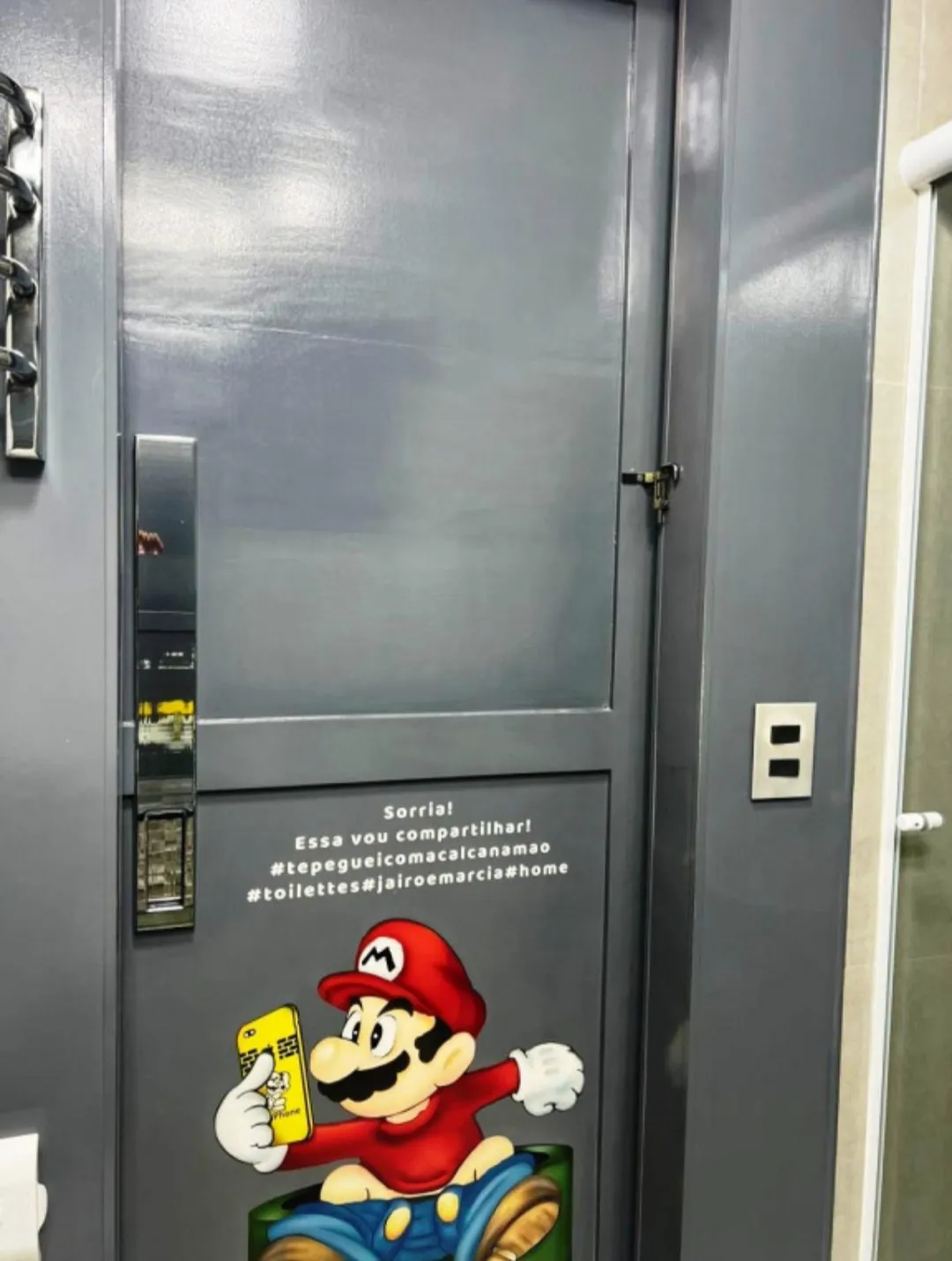 Imagem VENDO LINDO APARTAMENTO NO CONDOMÍNIO MAX HAUS!