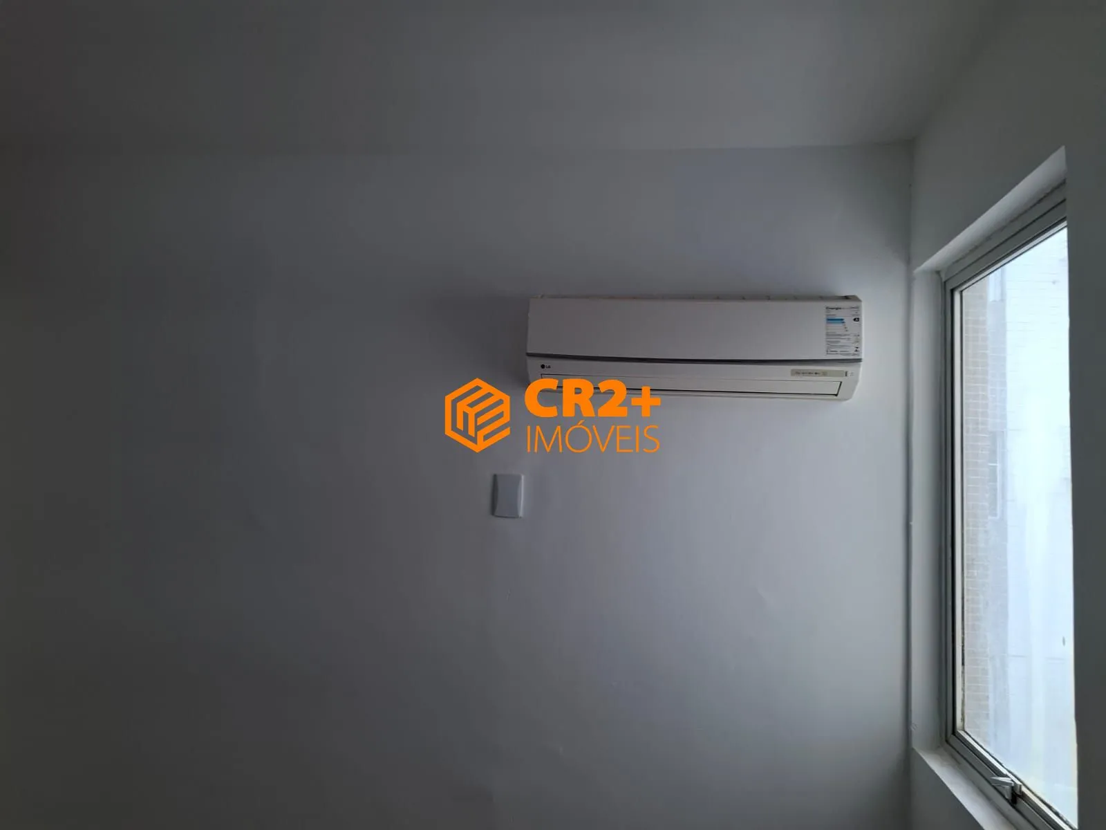 Imagem Vendo apartamento reformado em Boa Viagem com 121m²