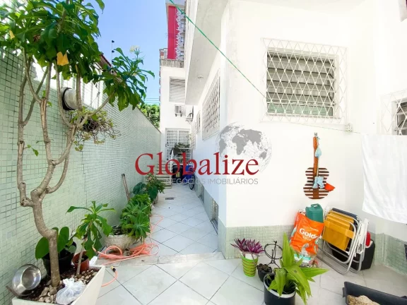 Imagem Casa sobrado de 220 metros, 3 quartos, 3 vagas no Gonzaga por R$1.450.000,00