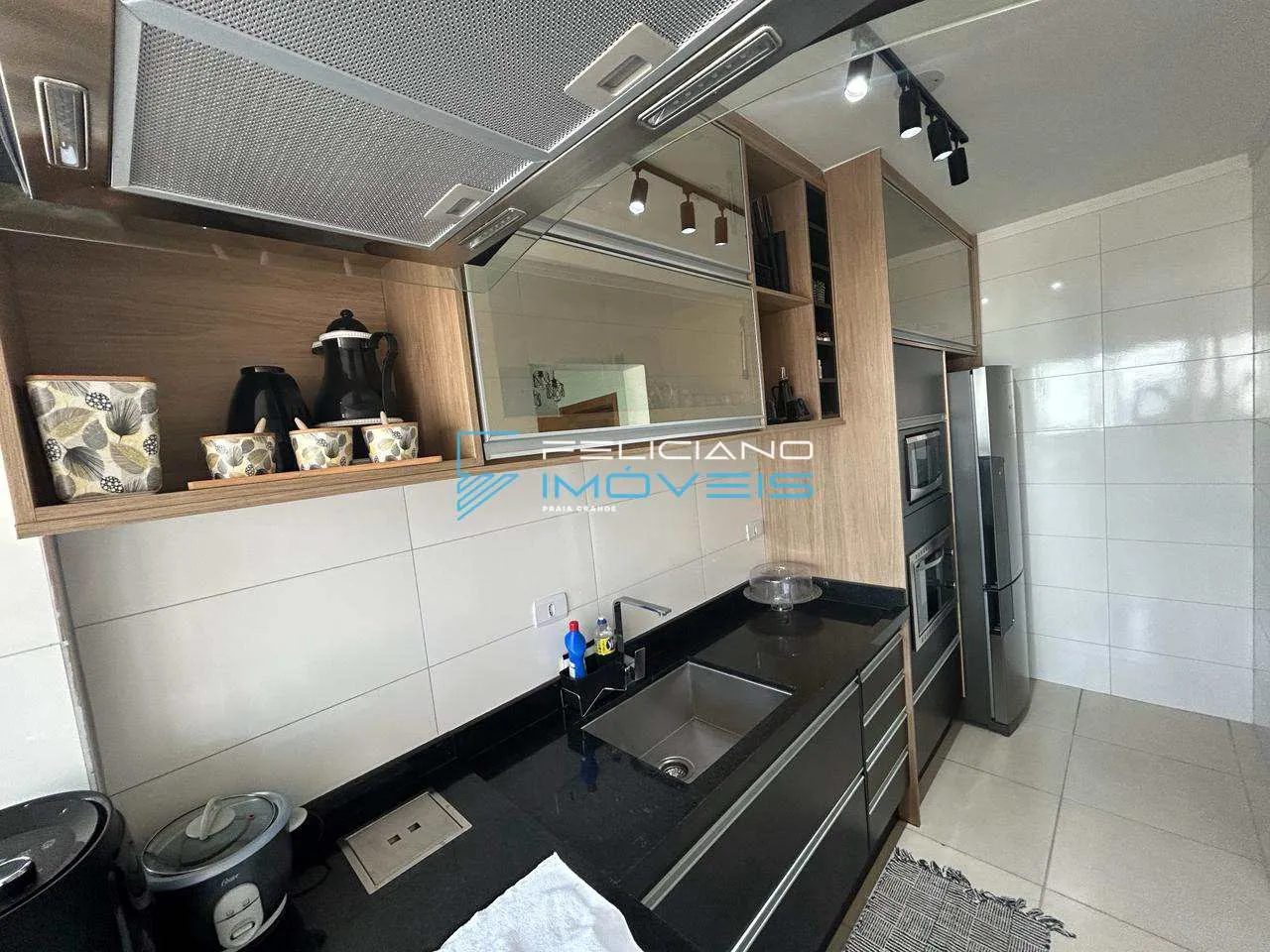 Imagem Apartamento com 2 quartos, Ocian, Praia Grande - R$ 520 mil, Cod: 7473