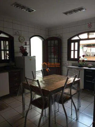 Imagem Sobrado para compra no Jardim Moreira com 3 dormitórios à venda, 144 m² por R$ 600.000 - Jardim Moreira - Guarulhos/SP