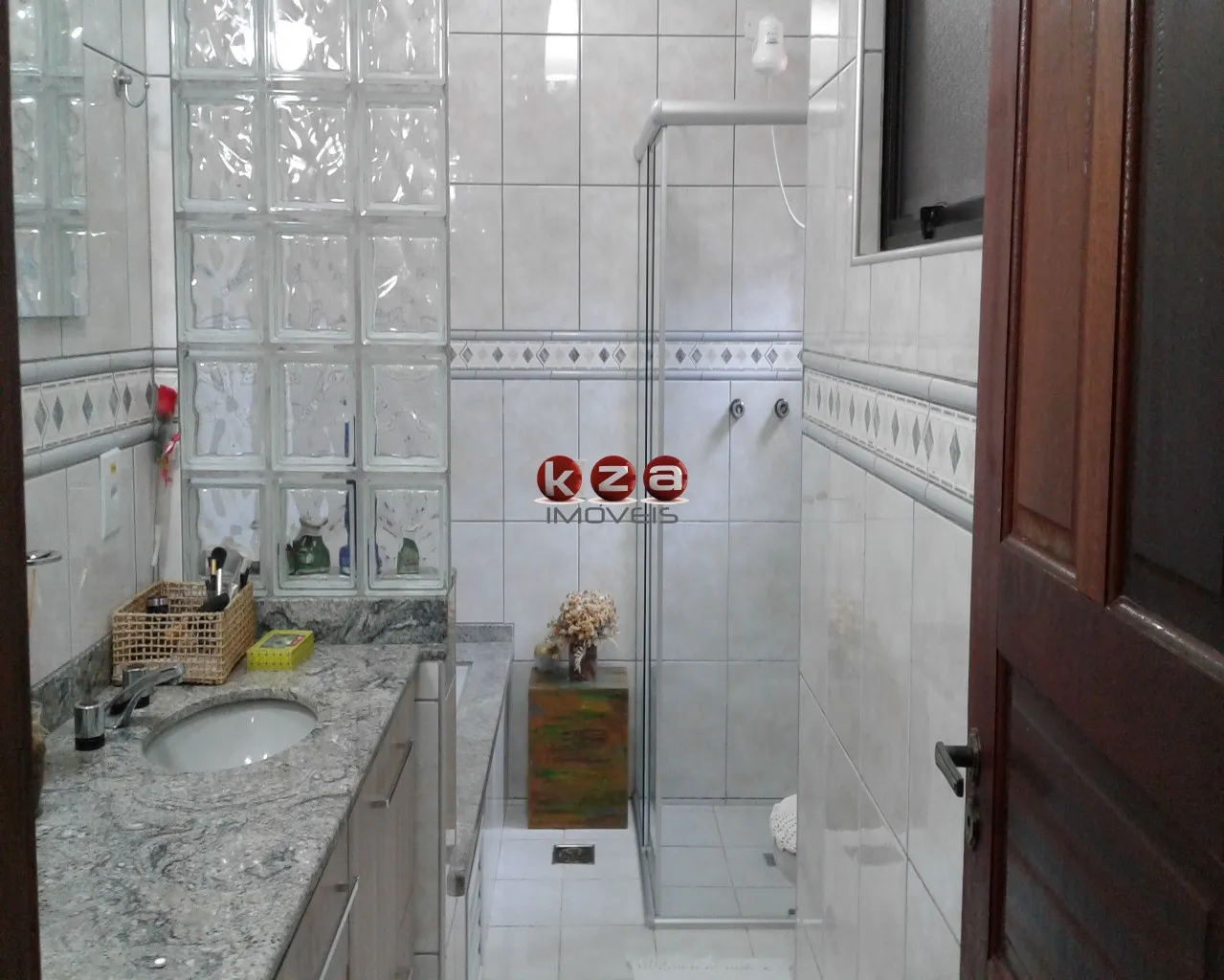 Imagem Imperdível: Casa à venda em Valinhos-SP, Vila São Sebastião - 3 quartos, 1 suite, 2 salas, 3 banheiros, 3 vagas, 170m².