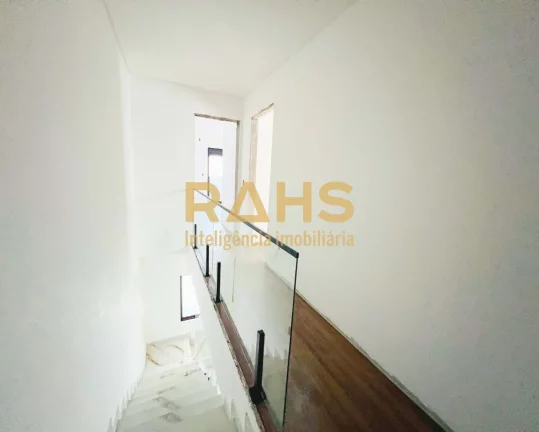 Imagem Lindo Sobrado Geminado Alto PadrÃ£o Novo em local Ã³timo, totalmente residencial, no Bom Retiro, prÃ...