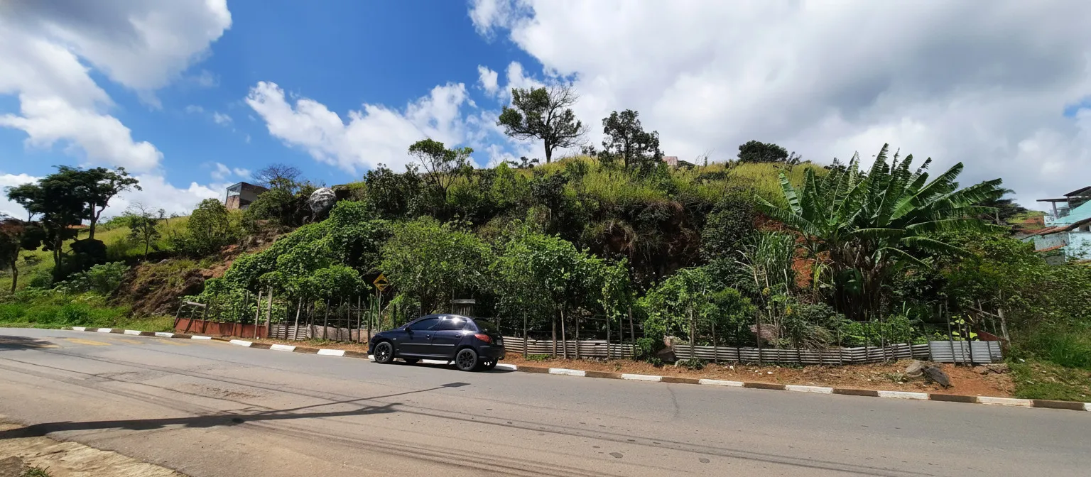 Imagem Terreno 300 m² à venda em Dom Bosco, Poços de Caldas