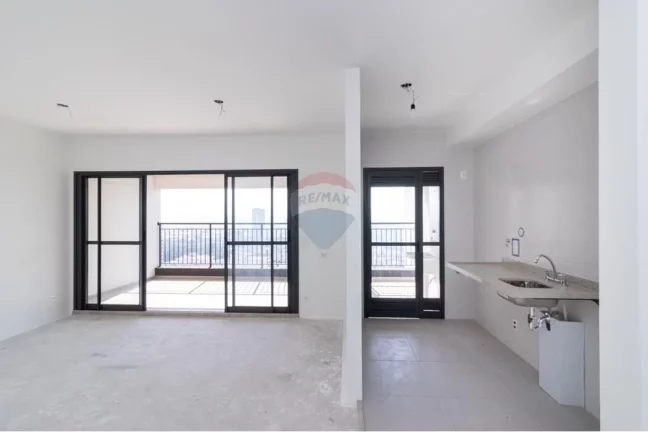 Imagem Apartamento NOVO, 2 suítes, 200 metros do Metro