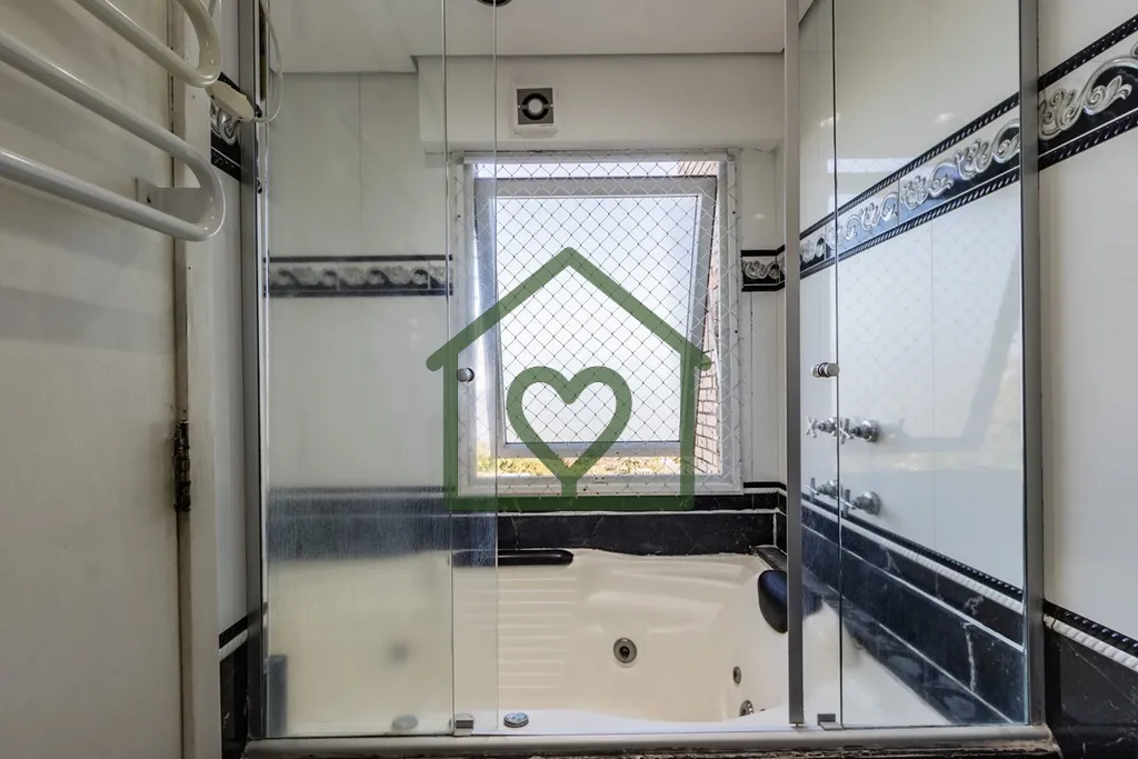 Imagem CASA EM CONDOMÍNIO DE 229m² COM 3 DORMITÓRIOS (1 SUÍTE MASTER), ESPAÇO EXTERNO COM PISCINA, COZ...
