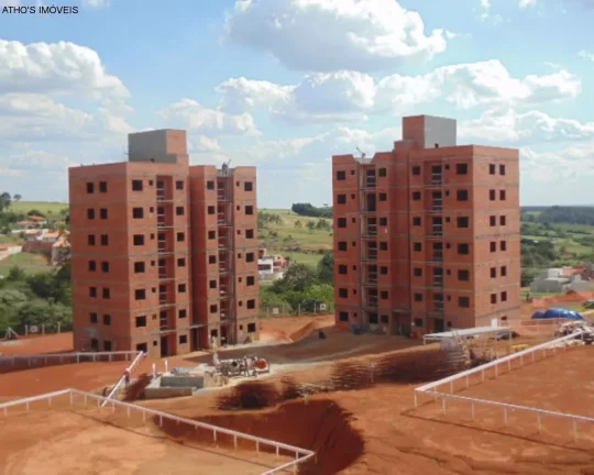 Apartamento Residencial à venda, Centro, Elias Fausto - AP0807.
