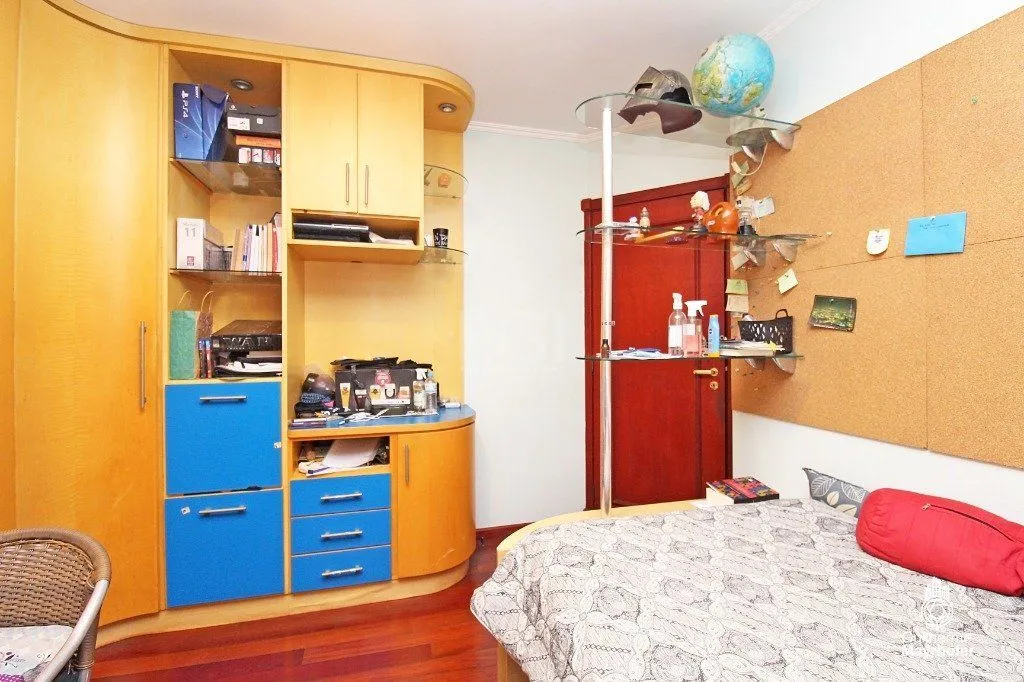 Imagem Casa Condominio para Venda - 324.7m², 3 dormitórios, sendo 1 suites, 4 vagas - Menino Deus