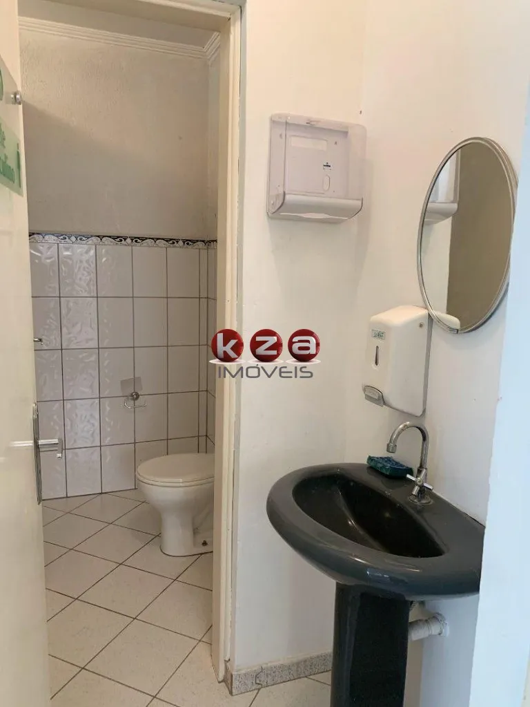 Imagem Prédio Comercial para Locação em Valinhos-SP: 15 Salas, 15 Banheiros e 682m². Agende sua visita!
