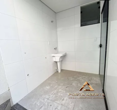 Imagem Casa Triplex 03 quartos sendo 01 suíte- Iguaçu - Ipatinga- cód 933