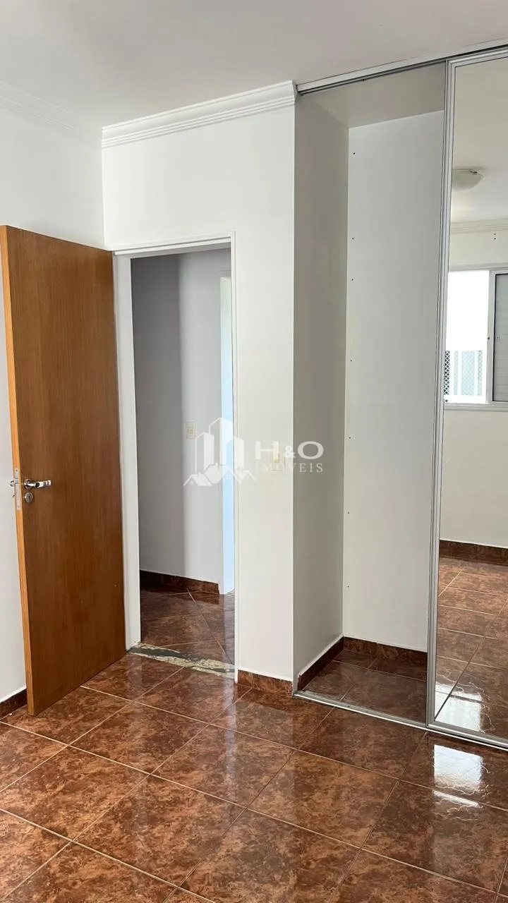 Imagem Apartamento à Venda no Bairro Cidade Líder - 3 Dormitórios, Varanda com Churrasqueira | R$ 329.000