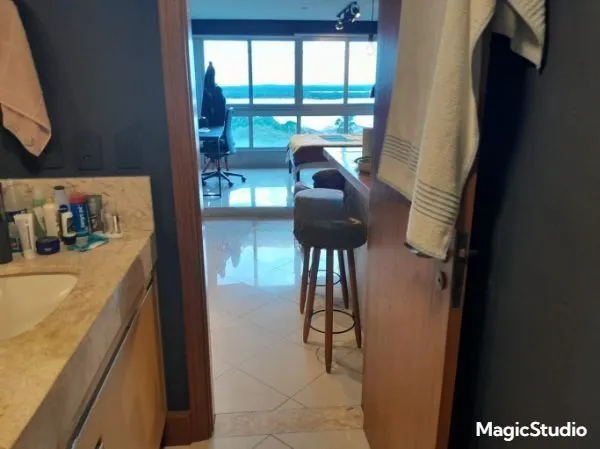 Imagem Loft com 1 quarto e 43m² à venda em Centro Histórico, Porto Alegre.