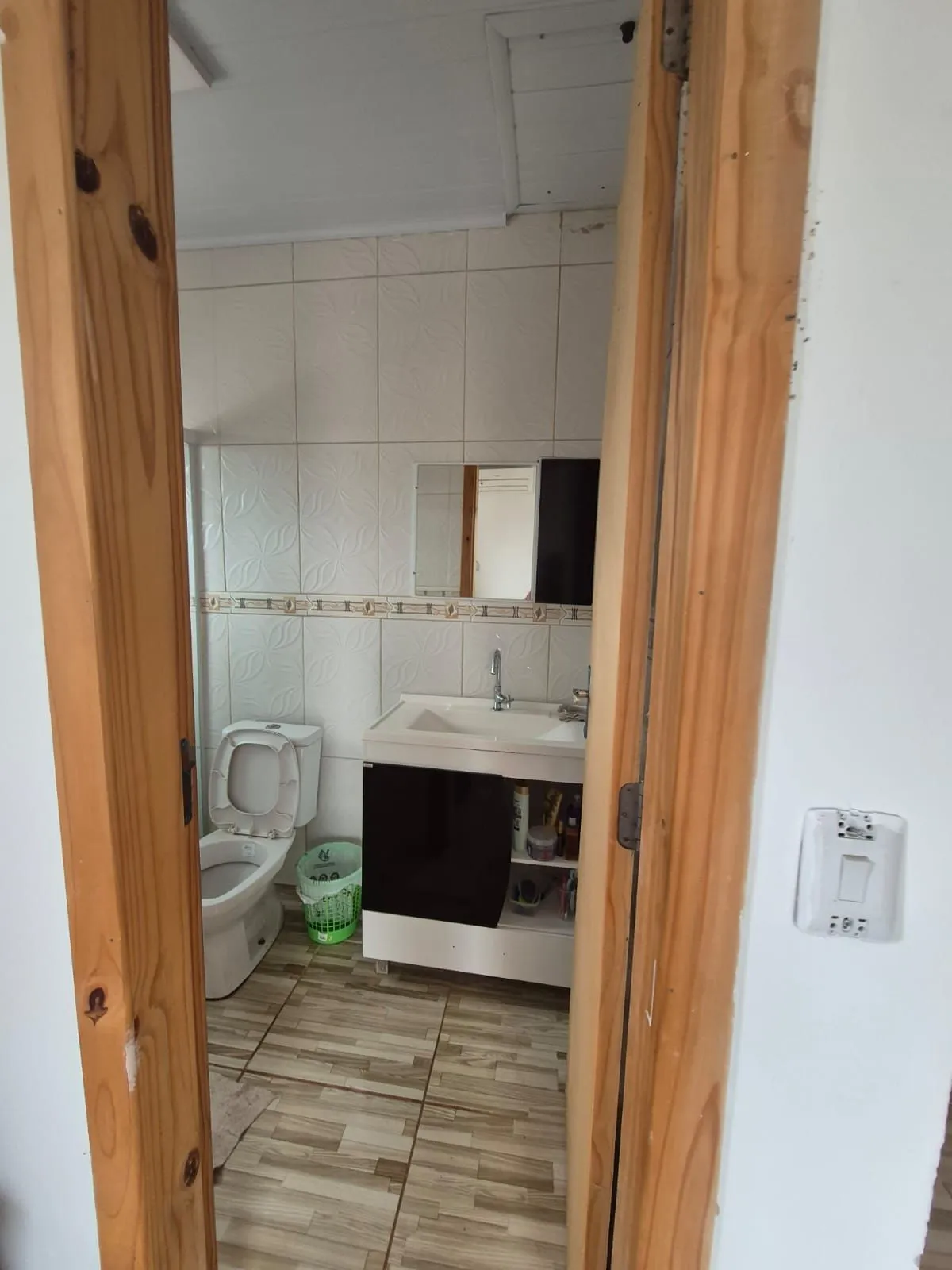 Imagem Belíssima casa de 2 dormitórios com um amplo pátio na cidade de Passo Fundo