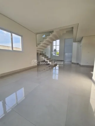 Imagem Excelente casa à venda em Condomínio Fechado, Swiss Park, Campinas.
Garagem 2 + 2
Hall Externo 
Ha...