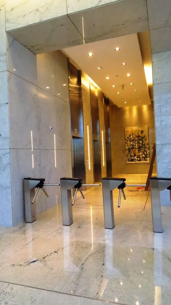 Imagem Sala Comercial no Bairro Praia de Belas - Porto Alegre