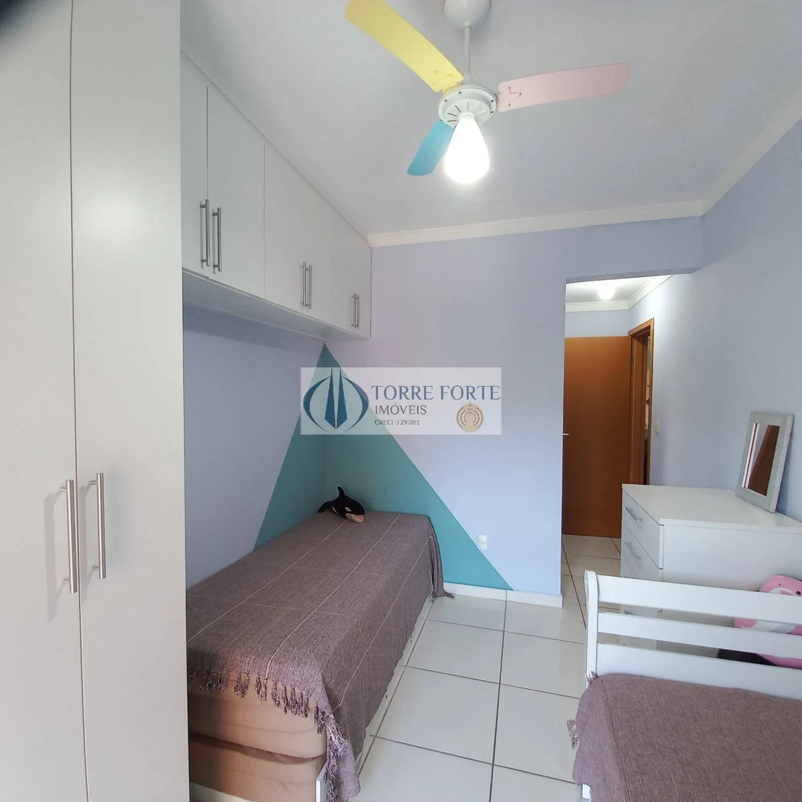 Imagem Excelente apartamento com 111 m² 3 dorm., sendo 2 suítes, no Canto do Forte