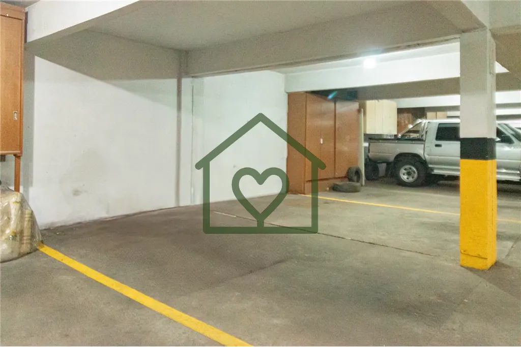 Imagem Amplo apartamento de 120m2, de frente, com 3 dormitÃ³rios, sendo 1 suÃ­te, vaga de garagem e dependÃ...