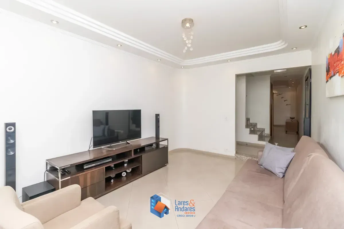Imagem Sobrado para venda em Jardim Santa Cruz (Sacomã) com 3 quartos, sendo 1 suíte, 140m²