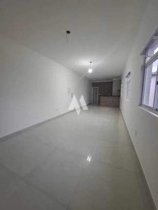 Imagem Casa Padrão Duplex 3 quartos /1 suite/ 2 vaga de garagem