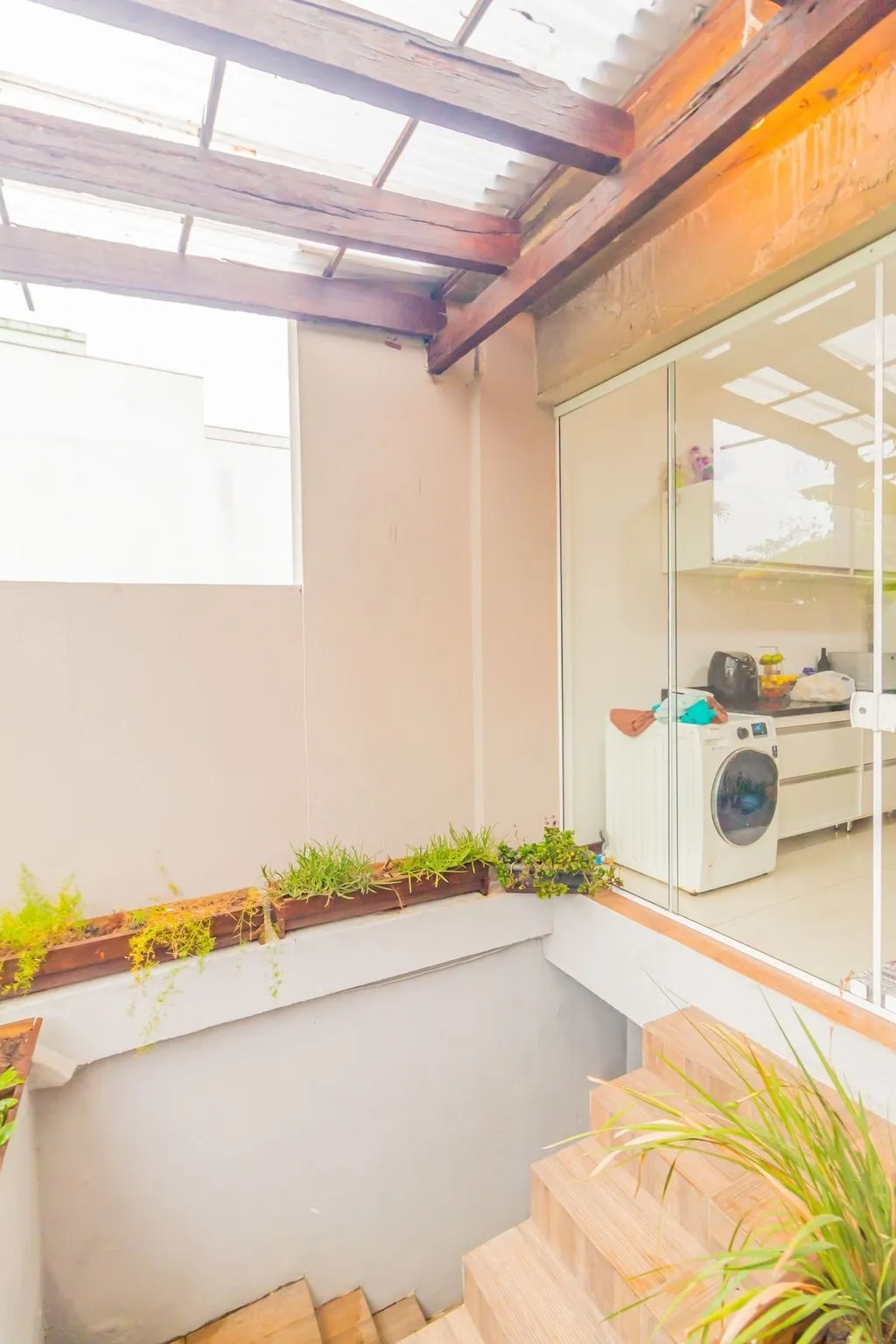 Imagem Casa em Condomínio 3 dorms à venda Avenida Juca Batista, Hípica - Porto Alegre