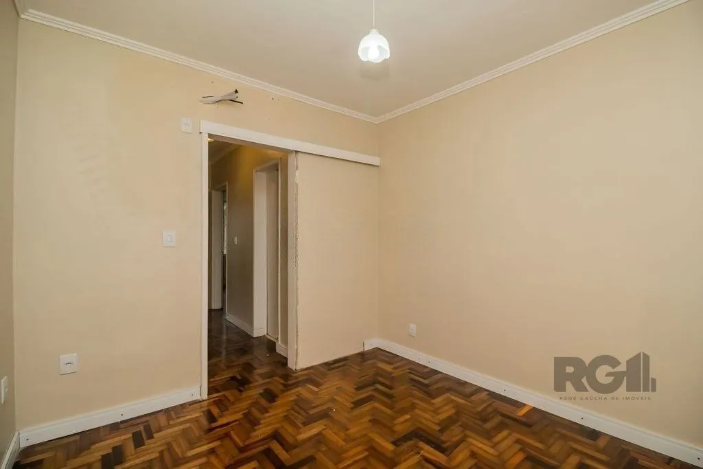 Imagem Excelente casa de 389,53m² com 8 dormitórios e 3 vagas.